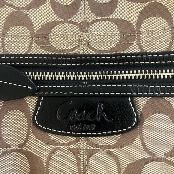 Coach Brown Signature Shoulder Bag - Picture 3 of 14